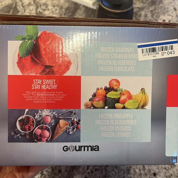 Gourmia fruit ice cream maker. Brand new. Never opened or used. - Picture 3 of 6